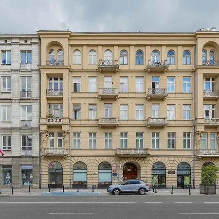 Charming Two-bedroom Centre With A Mezzanine By Renters Apartmán